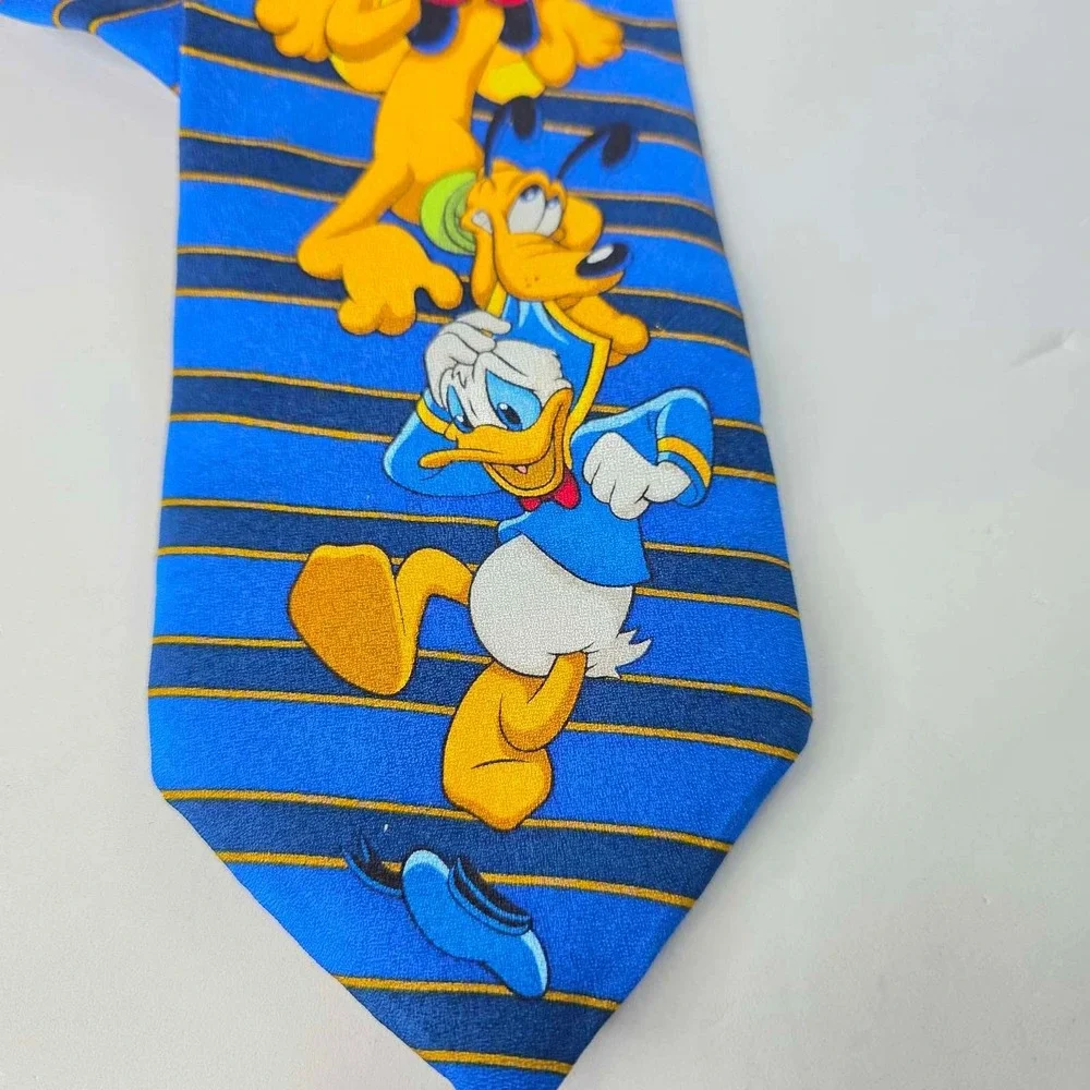 Walt Disney World Vintage Silk Tie Mickey Mouse Goofy Pluto Donald Duck Blue